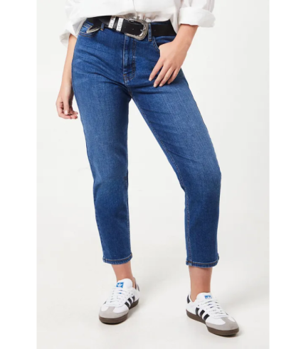 Petite Comfort Stretch Slim Mom Jean